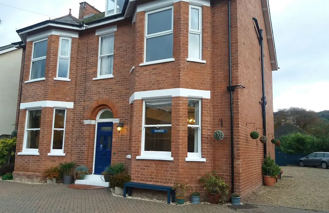 The Groveside Guest House-1